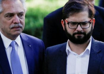 Se filtraron documentos militares chilenos en los que hablan de Argentina y Alberto Fernández