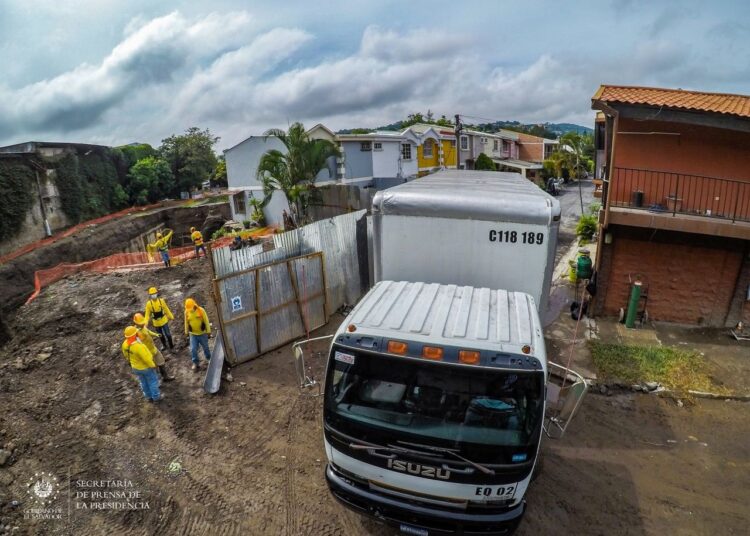 Familias de Brisas de San Francisco evacuan sus viviendas para dar comienzo a trabajos en cárcava
