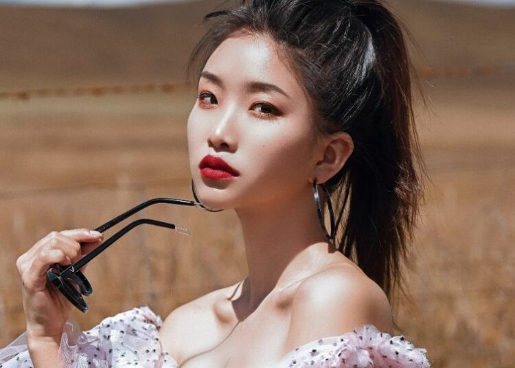 ¡Se cortan los labios! Así es la peligrosa cirugía plástica que está de moda en Corea