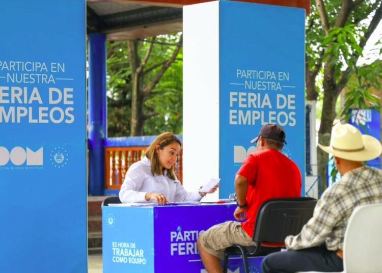 Obras Municipales realizó feria de empleo para habitantes de Chilanga, Morazán