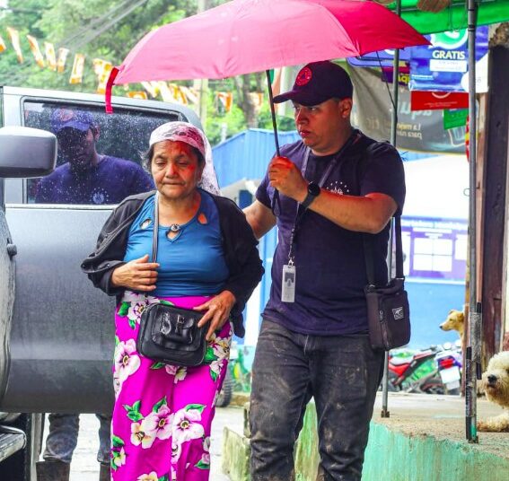 Autoridades instan a la población a ser precavidos y a evacuar zonas de riesgo afectadas por lluvias