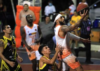 Cojute gana y sueña con el liderato