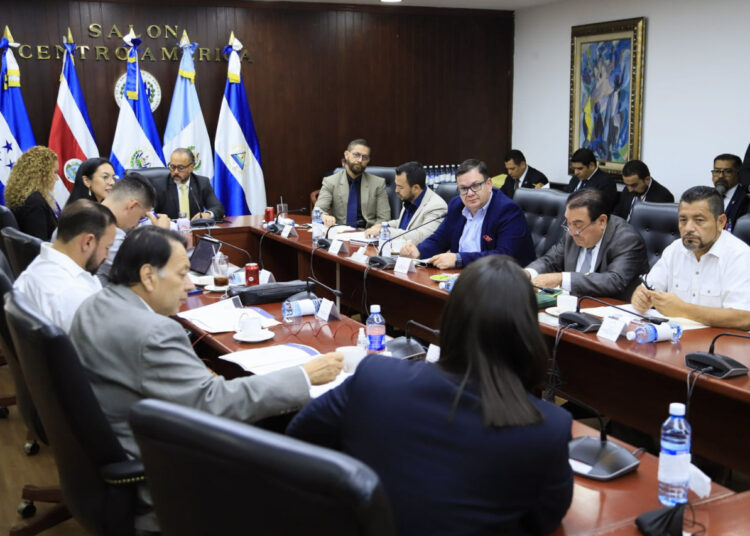 Esto opinaron los candidatos a procurador para la Defensa de los Derechos Humanos sobre el régimen de excepción