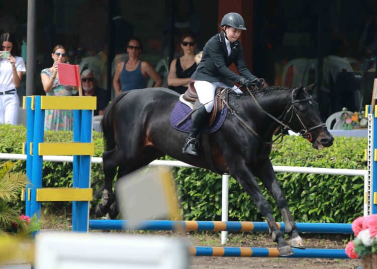 Ecuestres: Salvadoreños sobresalen en el festival internacional de salto 2022