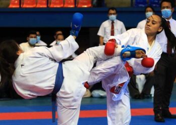 La karateca salvadoreña Gabriella Izaguirre está en el top cinco del ranking mundial en kumite U21