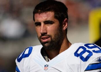 Exjugador de la NFL Gavin Escobar muere mientras escalaba una montaña en el sur de California