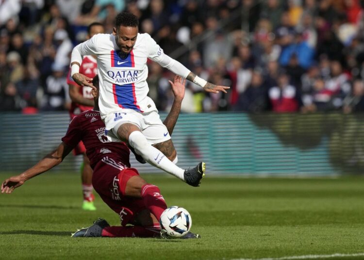El PSG se impuso ante Brest y recuperó su lugar en la cima de la tabla de la Ligue 1