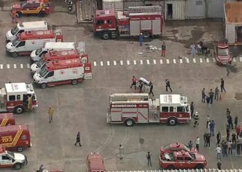 Al menos nueve muertos en el derrumbe de un auditorio durante un acto de campaña electoral en Brasil