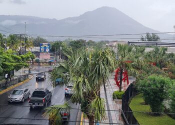 Lluvias y tormentas para este martes pronostica el Ministerio de Medio Ambiente