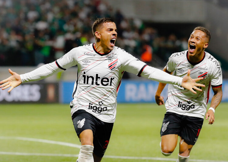 Athlético Paranaense remontó un partido increíble, eliminó al Palmeiras y jugará la final de la Copa Libertadores