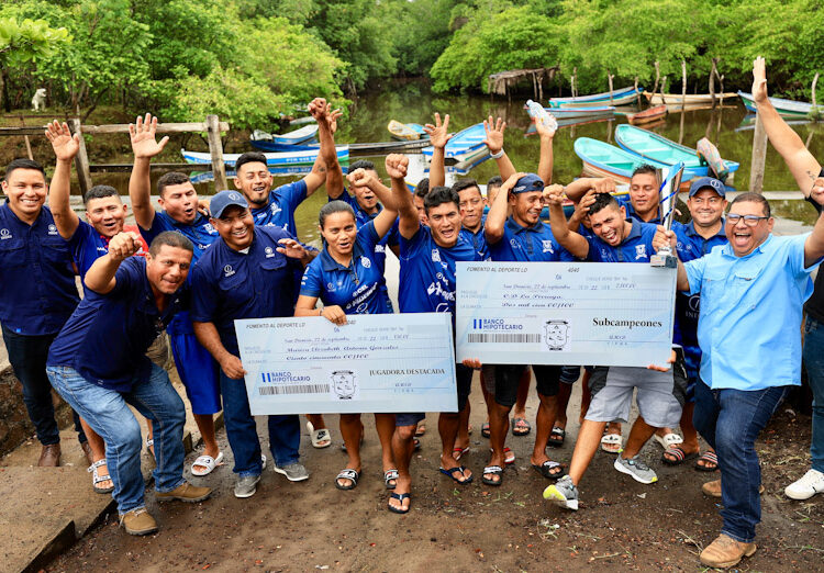 La Pirraya recibe reconocimiento y premio en San Dionisio por su destacada participación en Italia