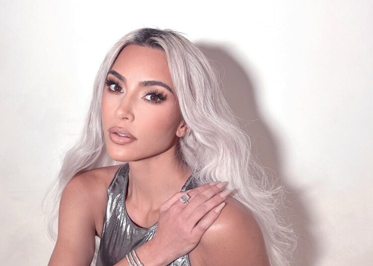 Kim Kardashian reveló la fortuna que le dejó su video sexual