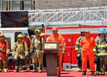 Director de bomberos detalla plan de modernización para la institución