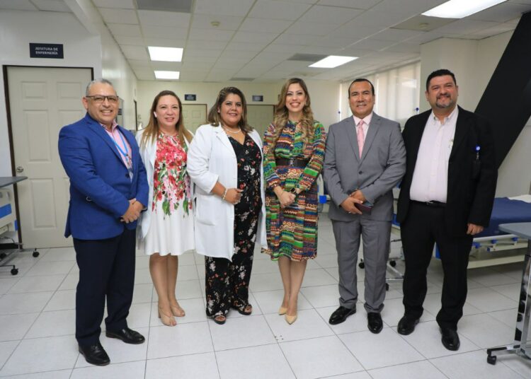 ISSS fortalece atención medica de cirugía de corta estancia habilitando dos quirófanos en el Policlínico Zacamil