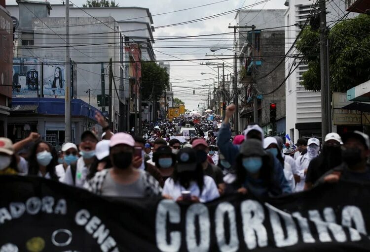 Siguen protestas en Guatemala ante el alto costo de la vida y la presunta corrupción en el gobierno de Giammattei