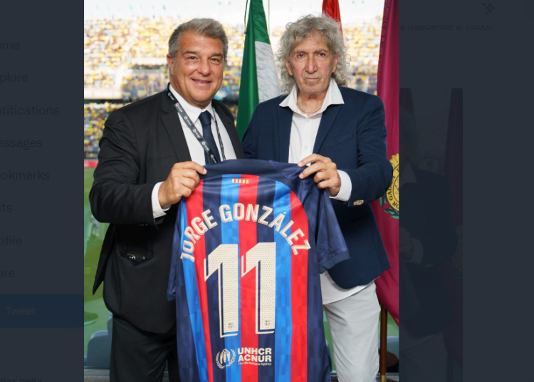 El FC Barcelona también se unió al homenaje para Jorge «Mágico» González