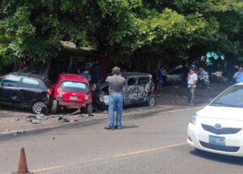 PNC reporta múltiple accidente en carretera del Litoral, a la altura del desvío para Tamanique