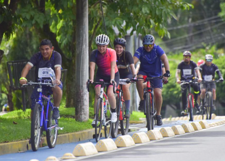 Más de 500 ciclistas se unen a la pedaleada urbana organizada por el MOP