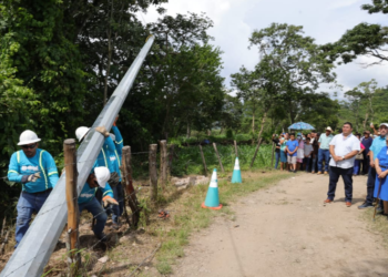 La DOM inicia proyecto de electrificación que beneficiará a 3 mil habitantes en Cacaopera, Morazán