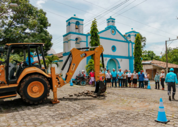 Antiguas calles adoquinadas de Villa Rosario serán pavimentadas por la DOM