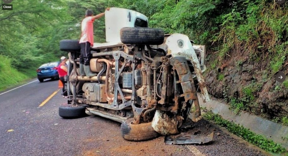 Cinco Personas Lesionadas En Accidente De Tránsito En La Calle Entre