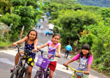 La DOM entrega calles renovadas en la colonia Brisas I de San Vicente