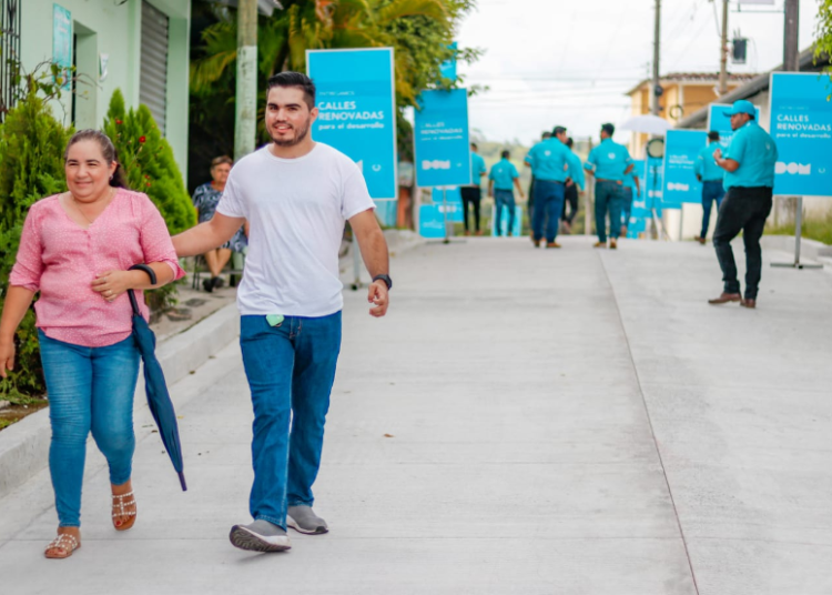 La DOM entrega calles renovadas a la población de San Isidro, Cabañas