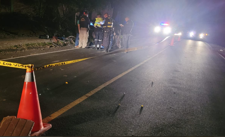 Un ciclista falleció embestido por automóvil en la carretera Longitudinal del Norte