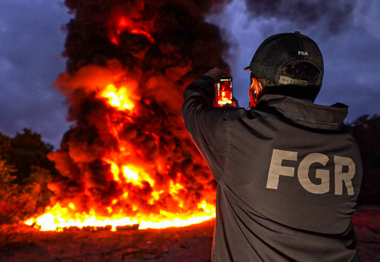 Fiscalía incinera 3 mil 640 kilos de cocaína valorados en más de $107 millones