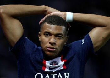 Se conoció un detalle del nuevo contrato de Mbappé con PSG que encendió las alarmas en Francia