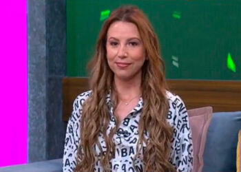 Hackearon a Mafe Walker, la mujer que habla con aliens