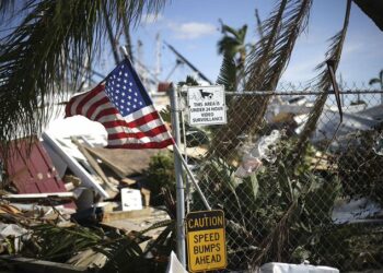 La Guardia Costera encontró cadáveres flotando durante operativo de rescate en Florida