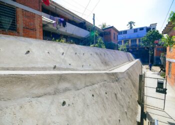 MOP entrega obras de mitigación en condominios INPEP, en Mejicanos