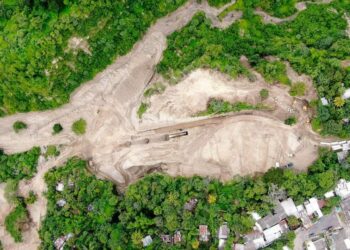 MOP acelera trabajos en Brisas de San Francisco, colonia Santa Lucía y Los Chorros, entre otros, para prevenir tragedias