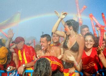 Las siete cosas que estarán prohibidas para los aficionados en Qatar 2022