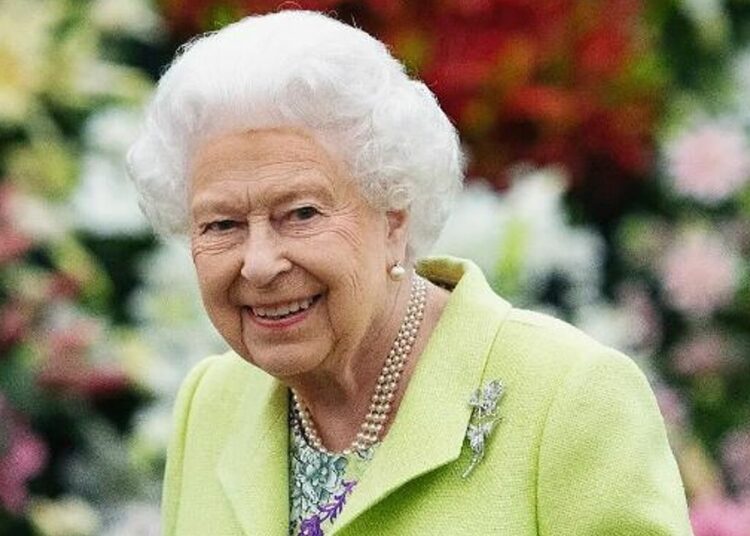 Publicaron el certificado de defunción de la reina Isabel II: murió de “vejez”