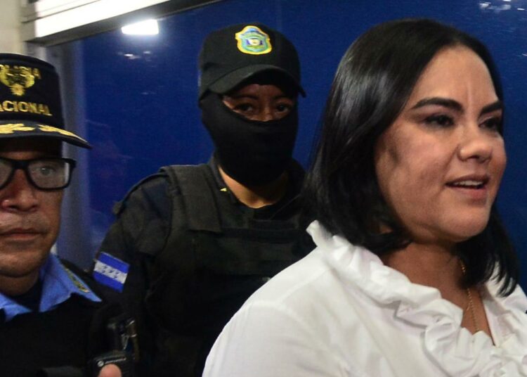 Exprimera dama de Honduras condenada a más de 14 años de cárcel por corrupción