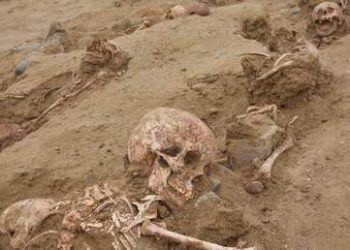 Descubren en Perú un entierro con 76 niños sacrificados durante la época prehispánica