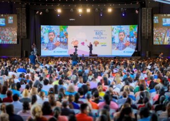 Más de 3 mil educadores de la zona occidental reciben formación en la Ley Crecer Juntos
