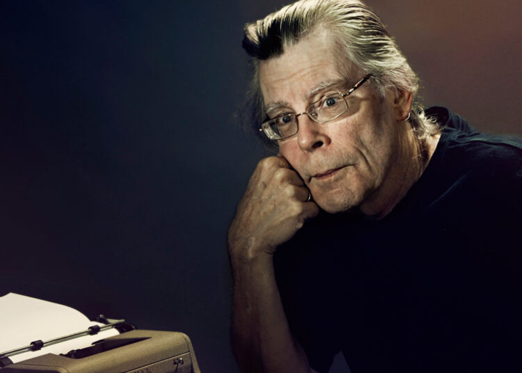 Stephen King, el «Rey del Terror», cumple 75 años creando éxitos como «Carrie» y «El resplandor»