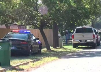 Tiroteo deja cinco personas muertas en vecindario de McGregor, Texas