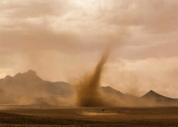 (VIDEO) Graban un gran remolino de polvo en el festival Burning Man