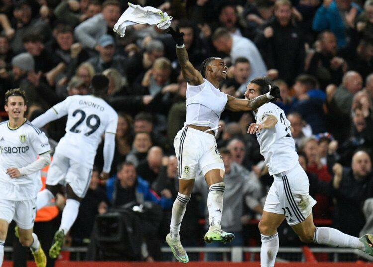 Leeds United superó 2-1 a Liverpool como visitante