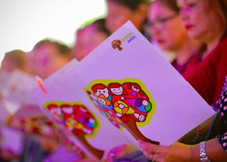 Despacho de la Primera Dama realiza formación presencial y virtual sobre la Ley Crecer Juntos