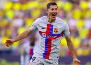 Robert Lewandowski arrasa en la carrera por el Pichichi de LaLiga Santander 2022-2023