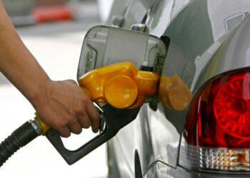 Colombia inicia su polémica alza del precio de combustibles