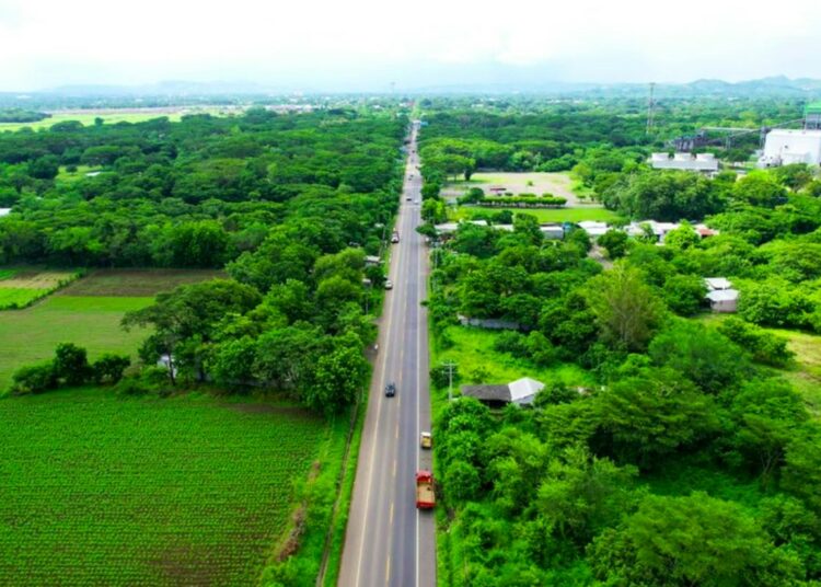 Obras Públicas finaliza reconstrucción de la calle hacia El Delirio, San Miguel 
