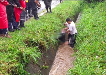 Motociclista muere luego de ser arrastrado por fuerte corriente de agua en Armenia