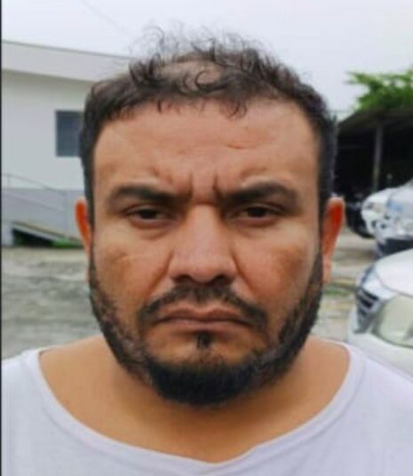 Detienen a hombre acusado de hurtar $11,000 de una agencia de viajes