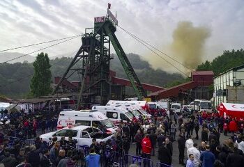 Al menos 40 muertos tras explosión en una mina de carbón en Turquía